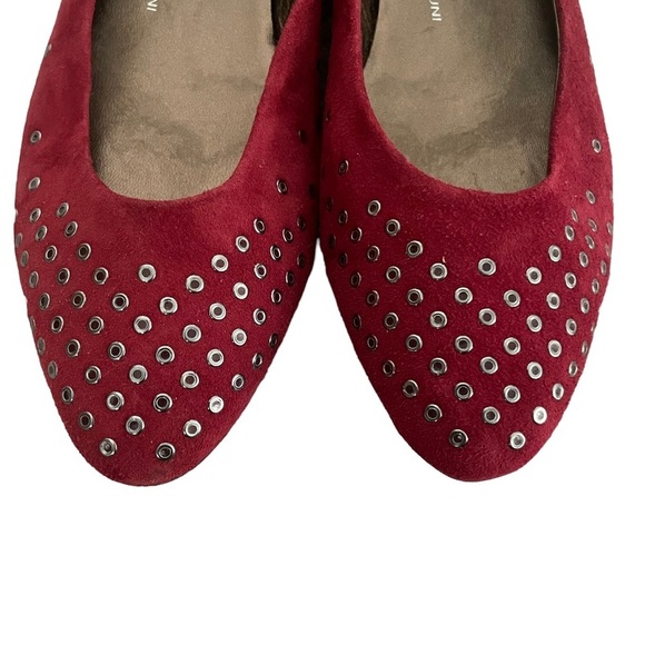 AGL Flats Size 37 US 7 Red Suede Grommet Studs Pointed Almond Toe - Picture 2 of 11